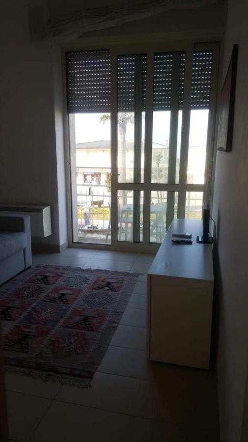 Monolocale Lungomare Viareggio Apartment Luaran gambar